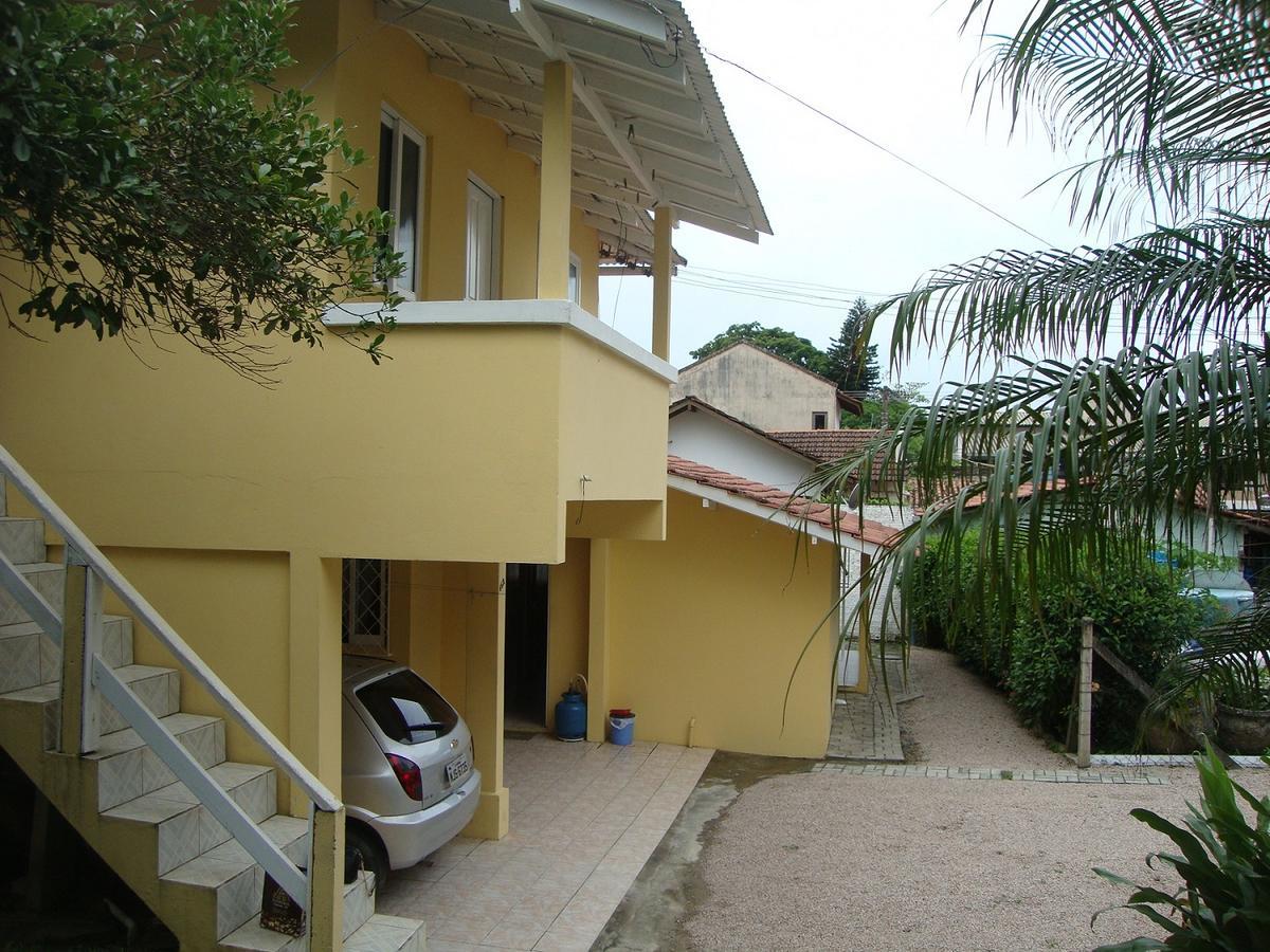 Casa De 2 Quartos No Centro De บอมบินญัส ภายนอก รูปภาพ